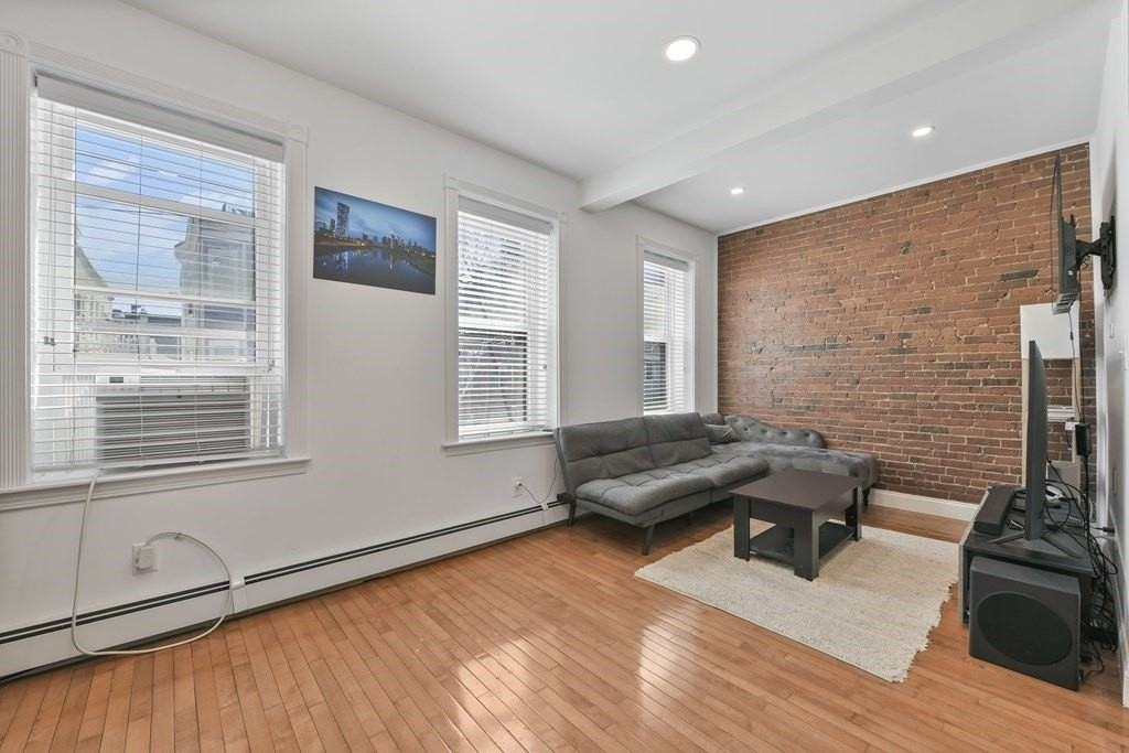 168 F St - Photo 2 of 12