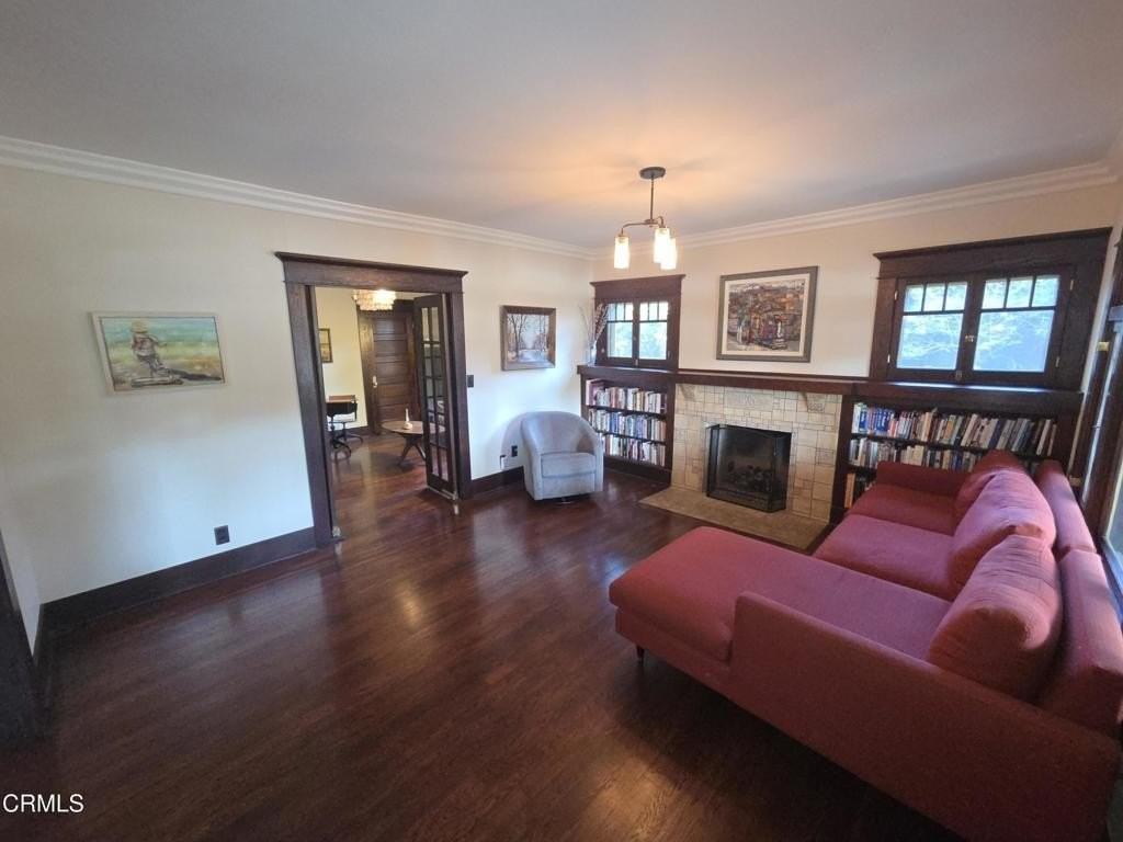 126 N Meridith Ave - Photo 3 of 31