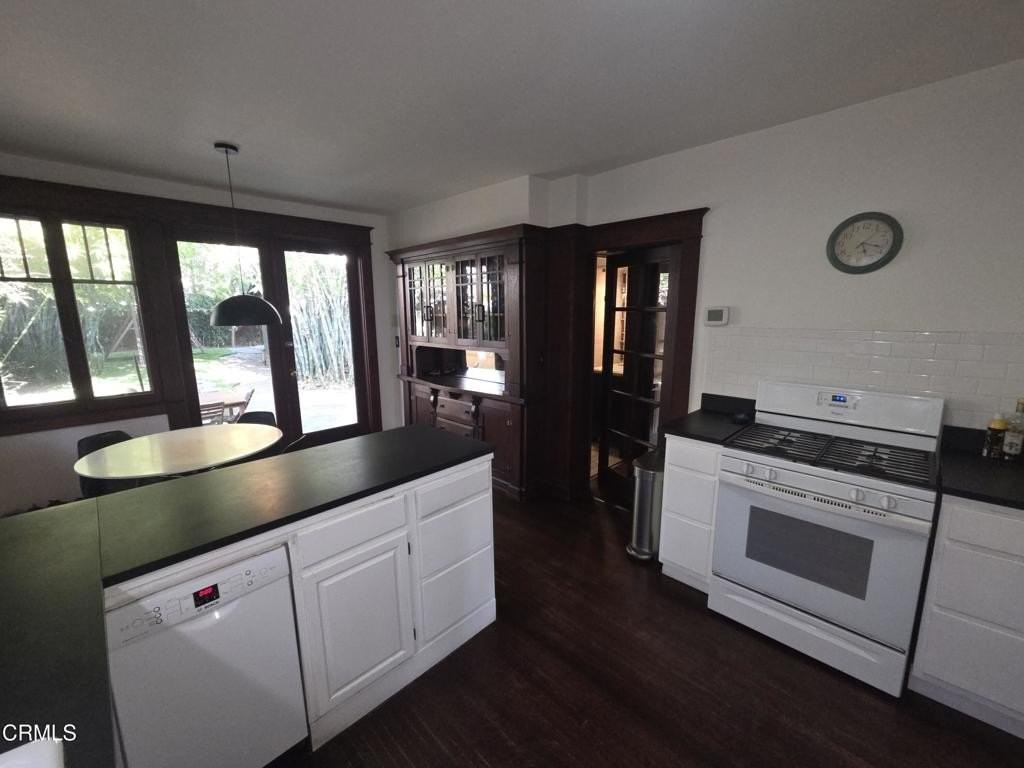 126 N Meridith Ave - Photo 7 of 31