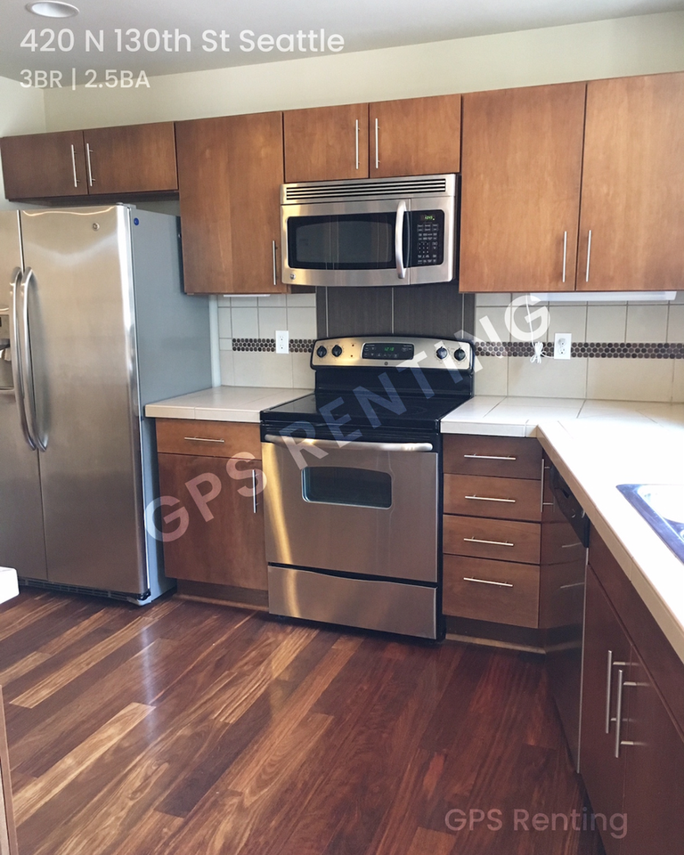420 N 130th St - Photo 5 of 20