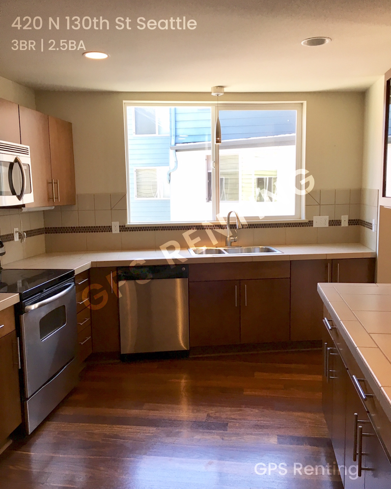 420 N 130th St - Photo 6 of 20