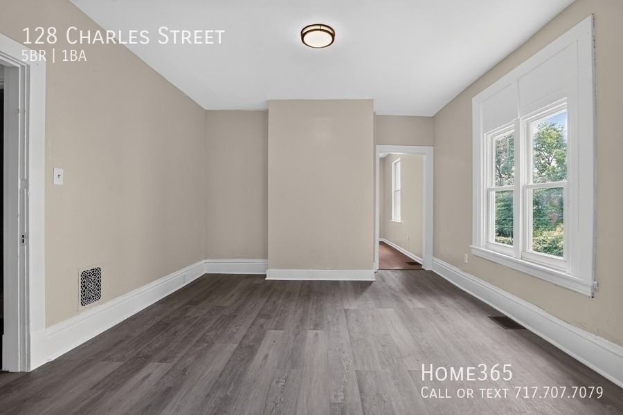 128 Charles St - Photo 3 of 25