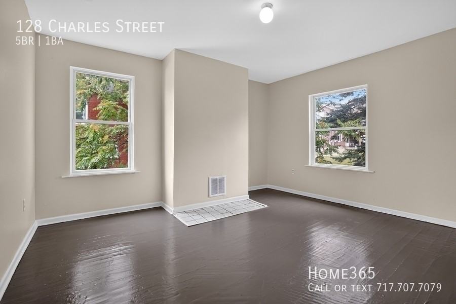 128 Charles St - Photo 4 of 25