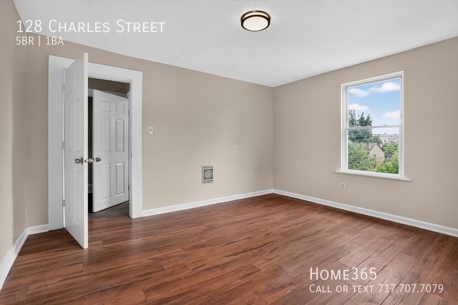128 Charles St - Photo 6 of 25