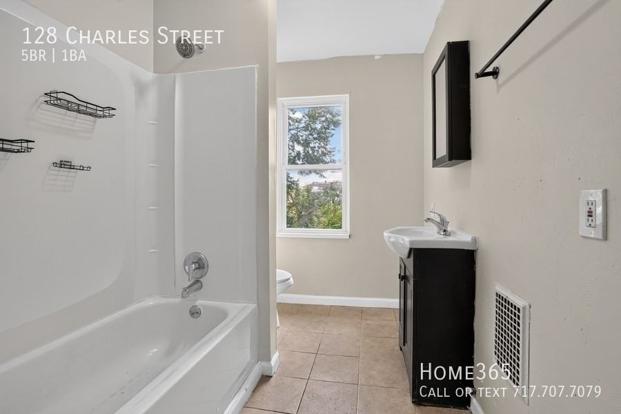 128 Charles St - Photo 7 of 25