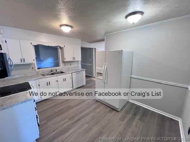 219 Ingleside Dr - Photo 3 of 14
