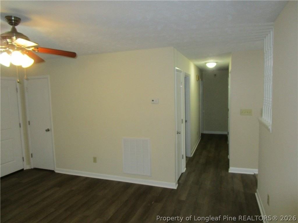 2122 Constitution Dr - Photo 7 of 20