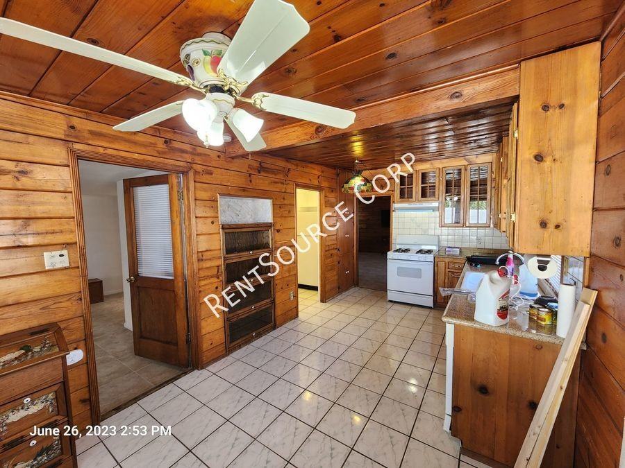 4842 W Avenue M4 - Photo 7 of 24