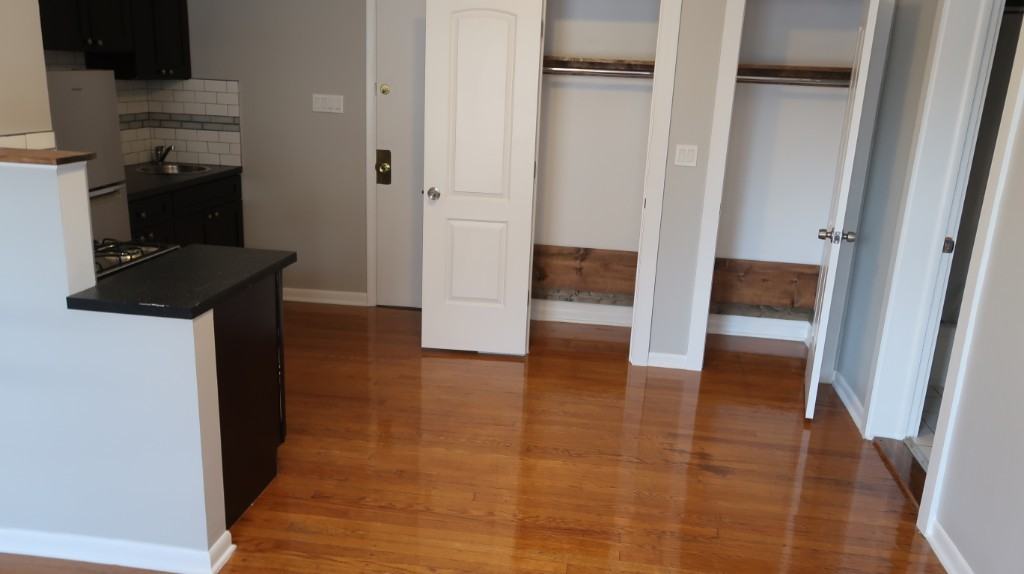 755 W Buena Ave #206 - Photo 6 of 11