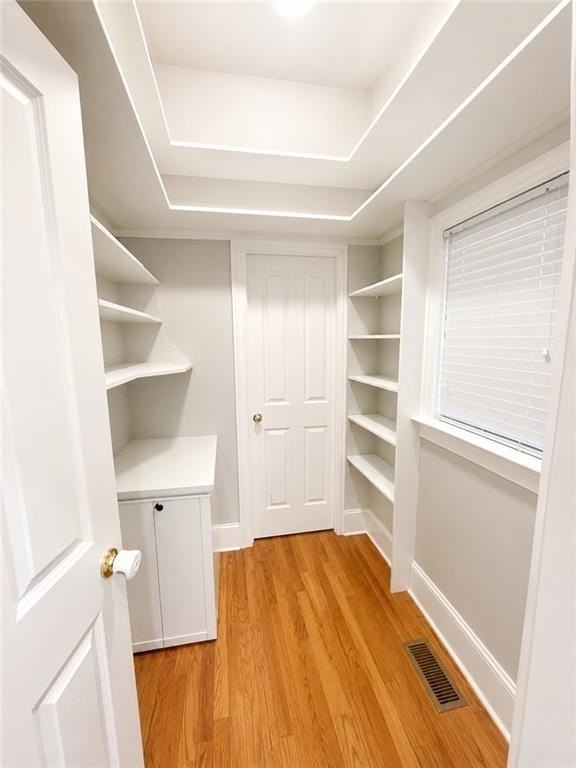 479 Woodward Ave Se - Photo 4 of 28