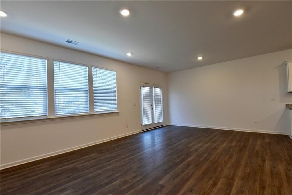140 Star Ct - Photo 6 of 15