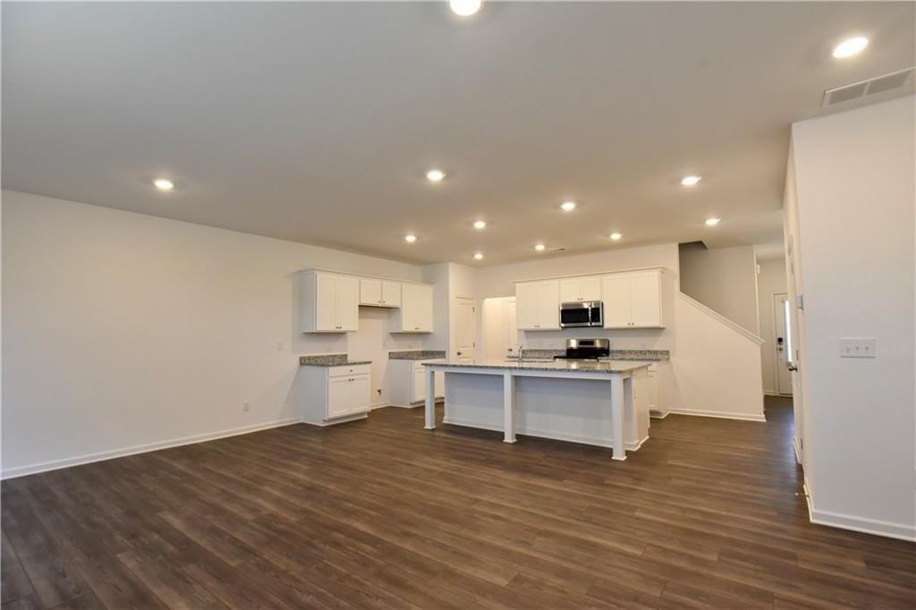 140 Star Ct - Photo 7 of 15