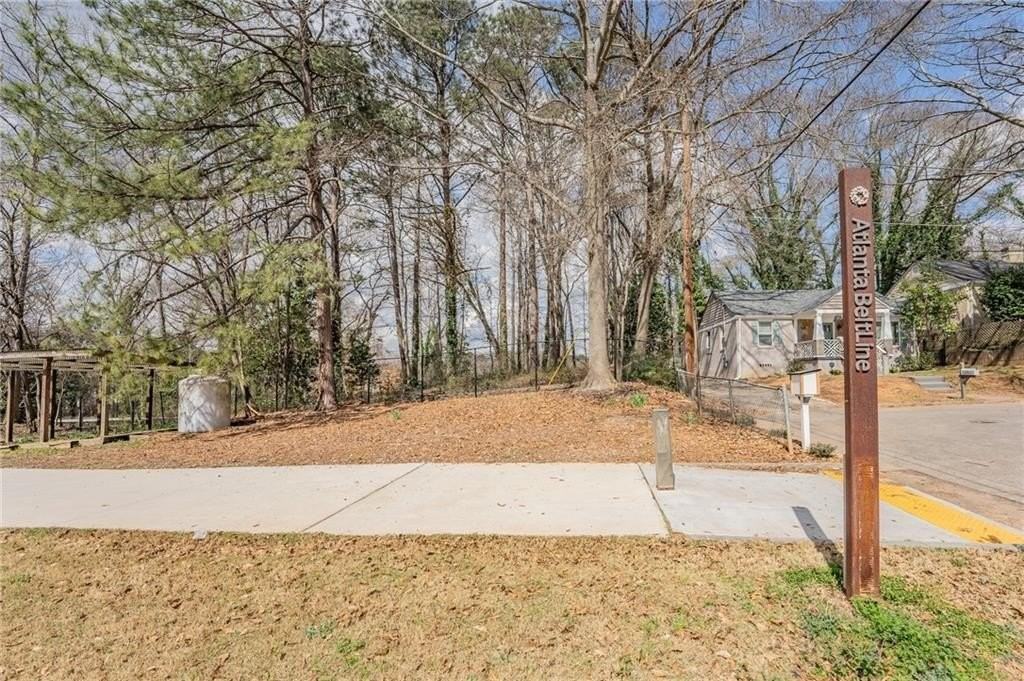 1181 Fenwood St Sw - Photo 2 of 40