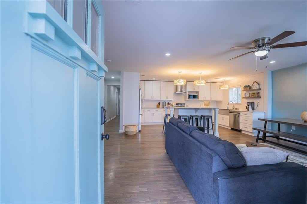 1181 Fenwood St Sw - Photo 6 of 40