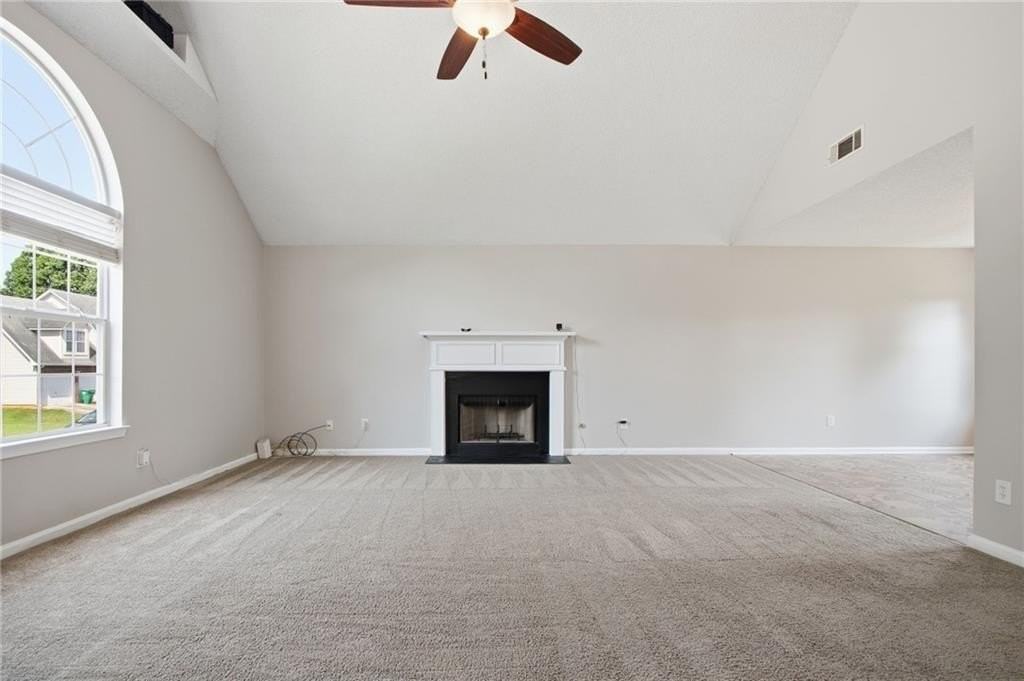 5949 Idlewood Pl - Photo 4 of 28