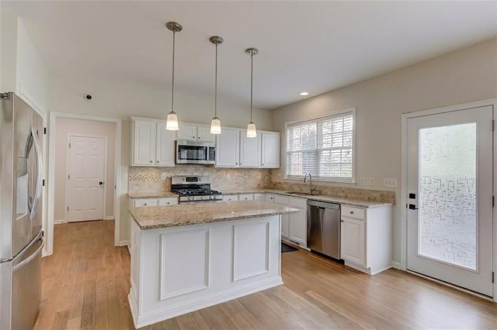 5135 Amberden Hall Dr - Photo 2 of 39