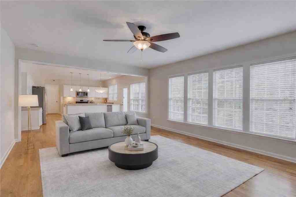 5135 Amberden Hall Dr - Photo 3 of 39