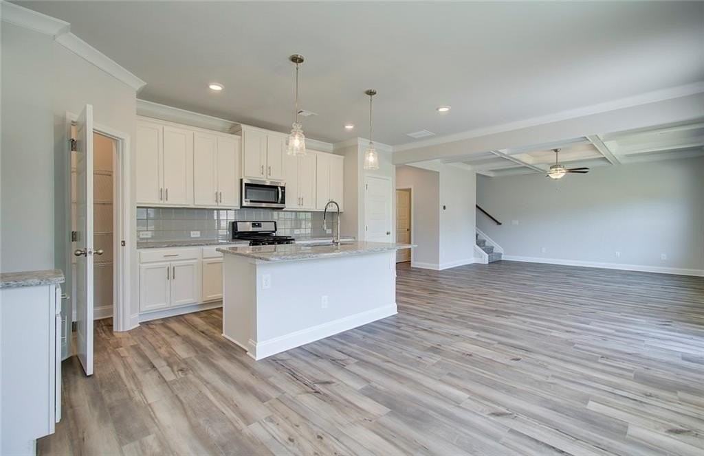 1751 Branthaven Ln - Photo 7 of 28