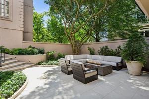 featured image of 2525 Peachtree Rd Ne #32