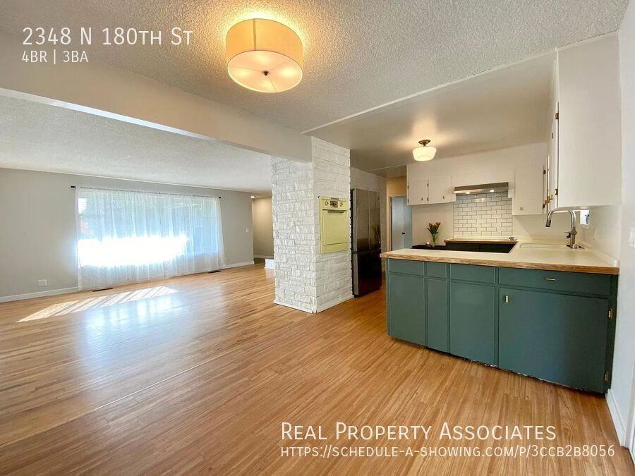 2348 N 180th St - Photo 5 of 18