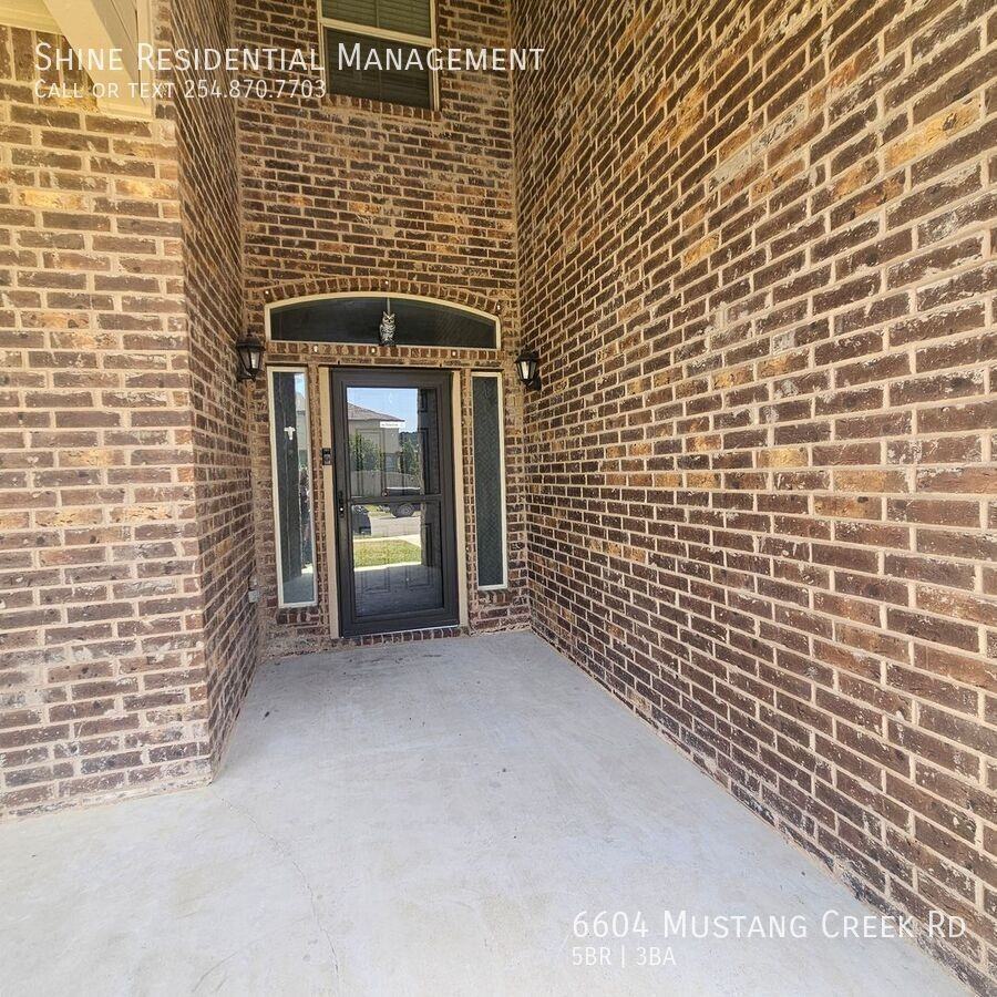 6604 Mustang Creek Rd - Photo 2 of 22