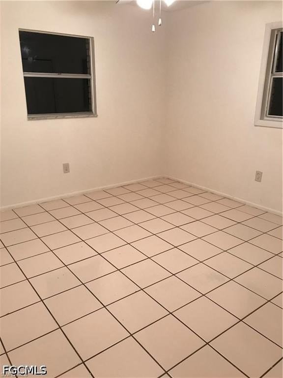 275 Hubbard Ave - Photo 3 of 7