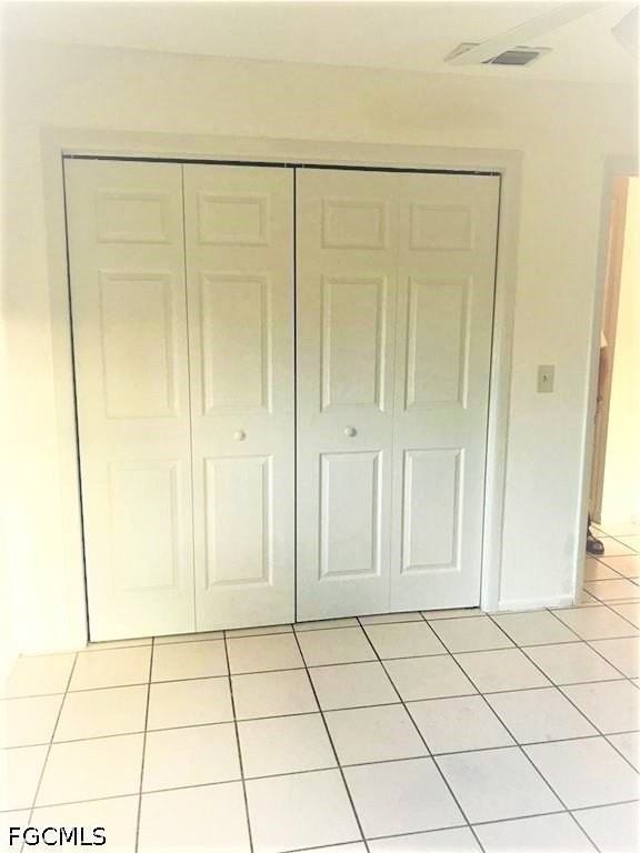 275 Hubbard Ave - Photo 4 of 7