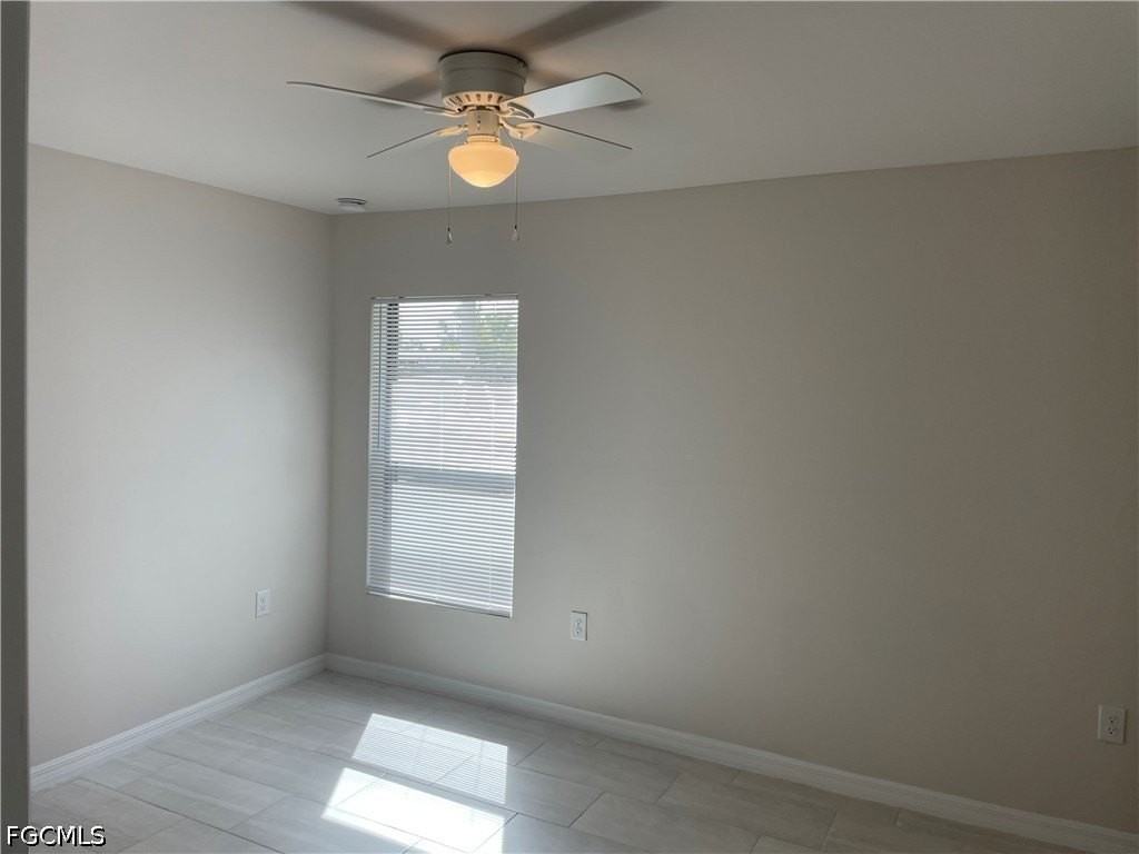 1211 Se 8th Ter - Photo 6 of 9