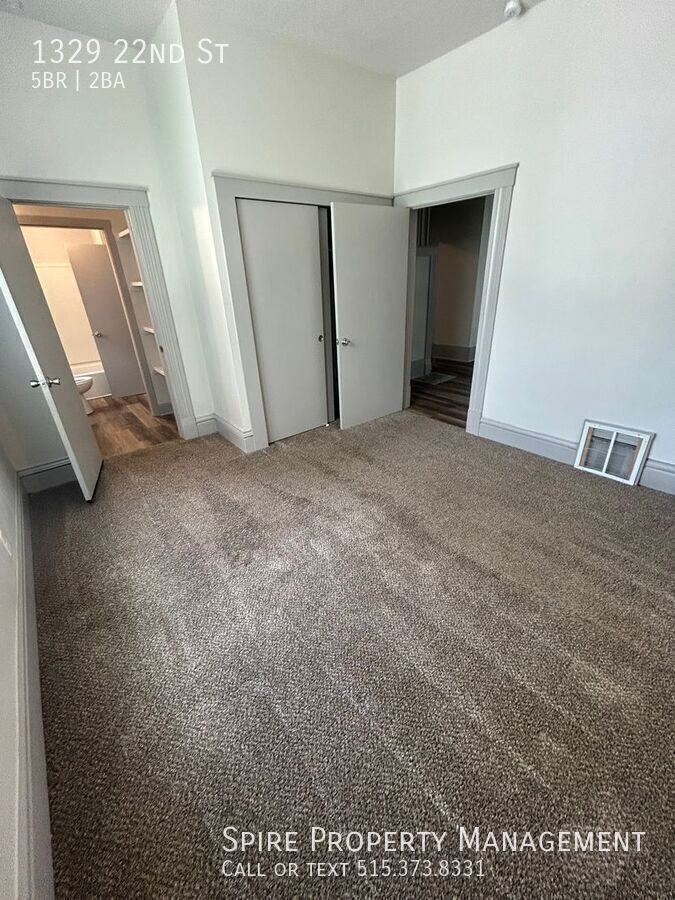 1329 22nd St - Photo 6 of 12