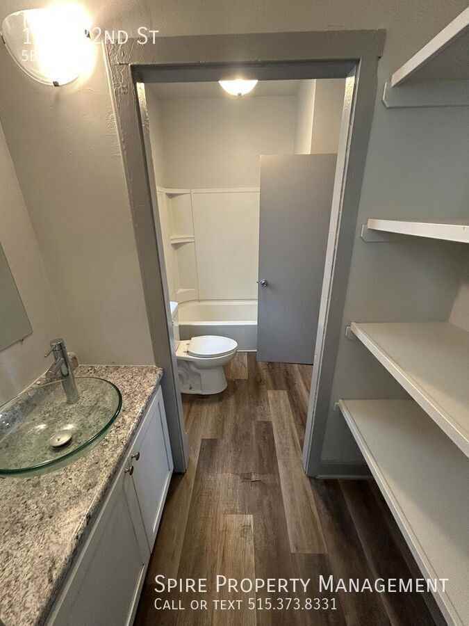 1329 22nd St - Photo 7 of 12