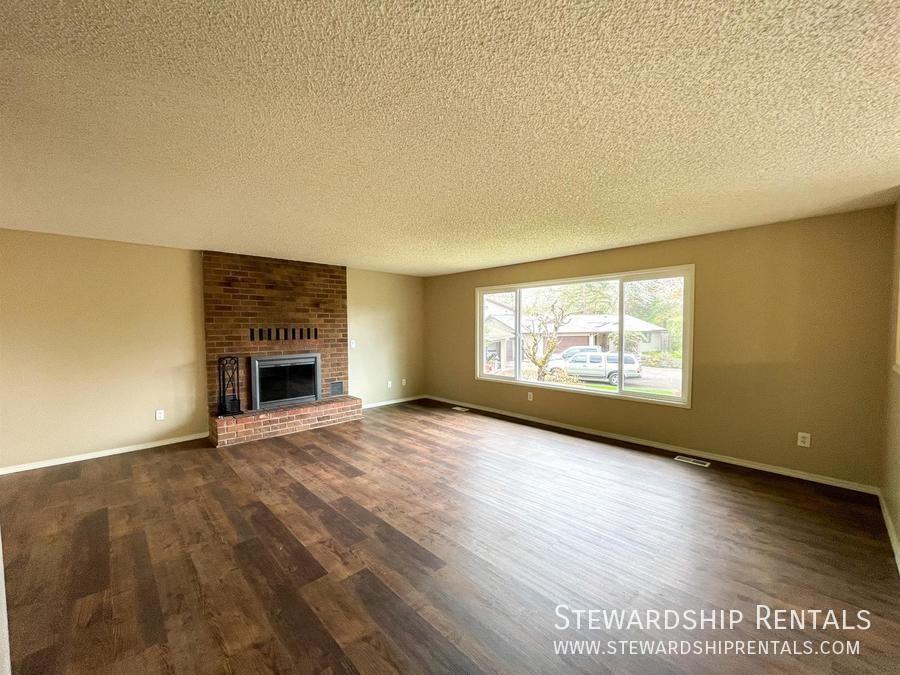 3620 Se 36th Cir - Photo 2 of 31
