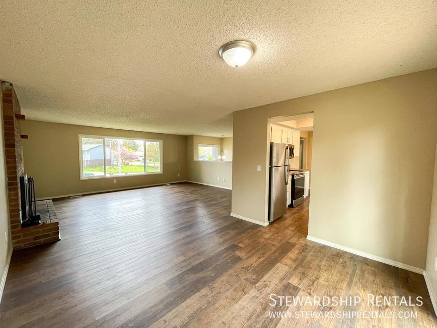 3620 Se 36th Cir - Photo 5 of 31