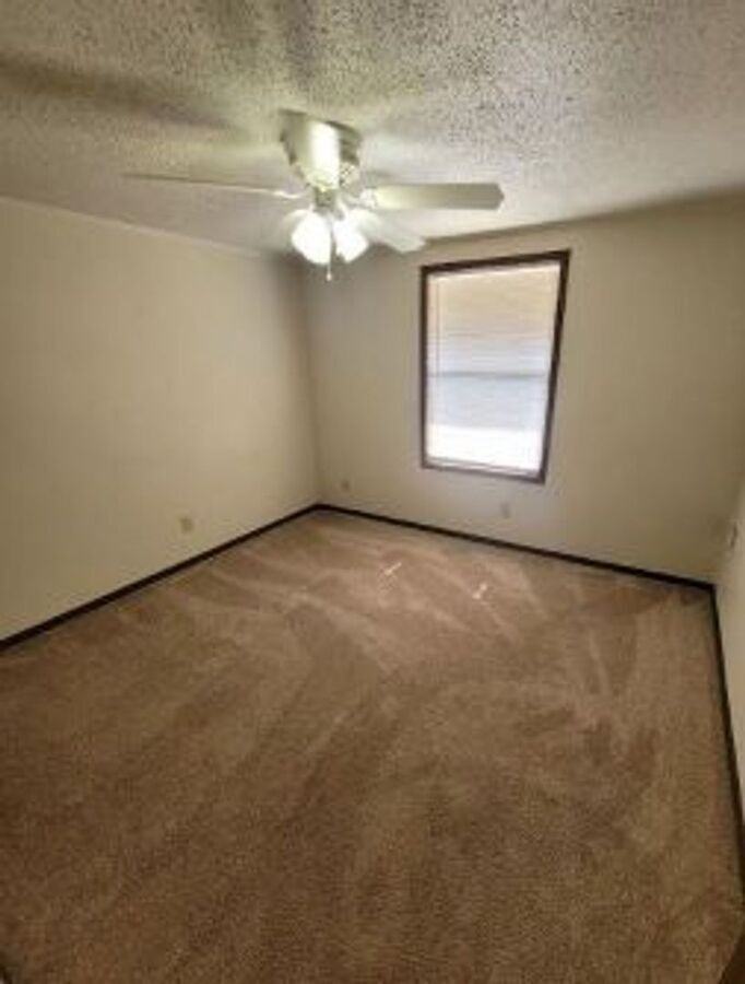 552 Cedargate Ct #552 - Photo 4 of 6