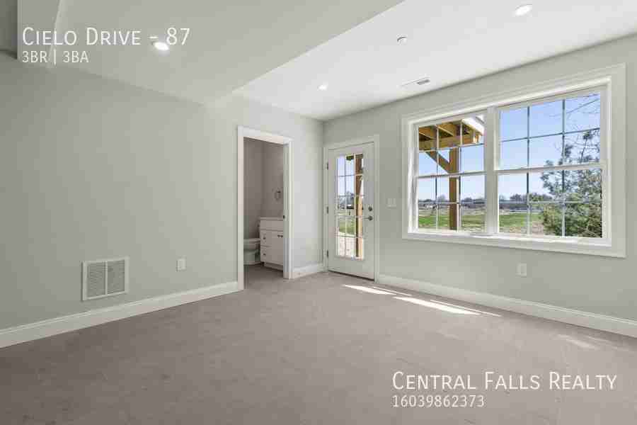 Cielo Dr #87 - Photo 3 of 24