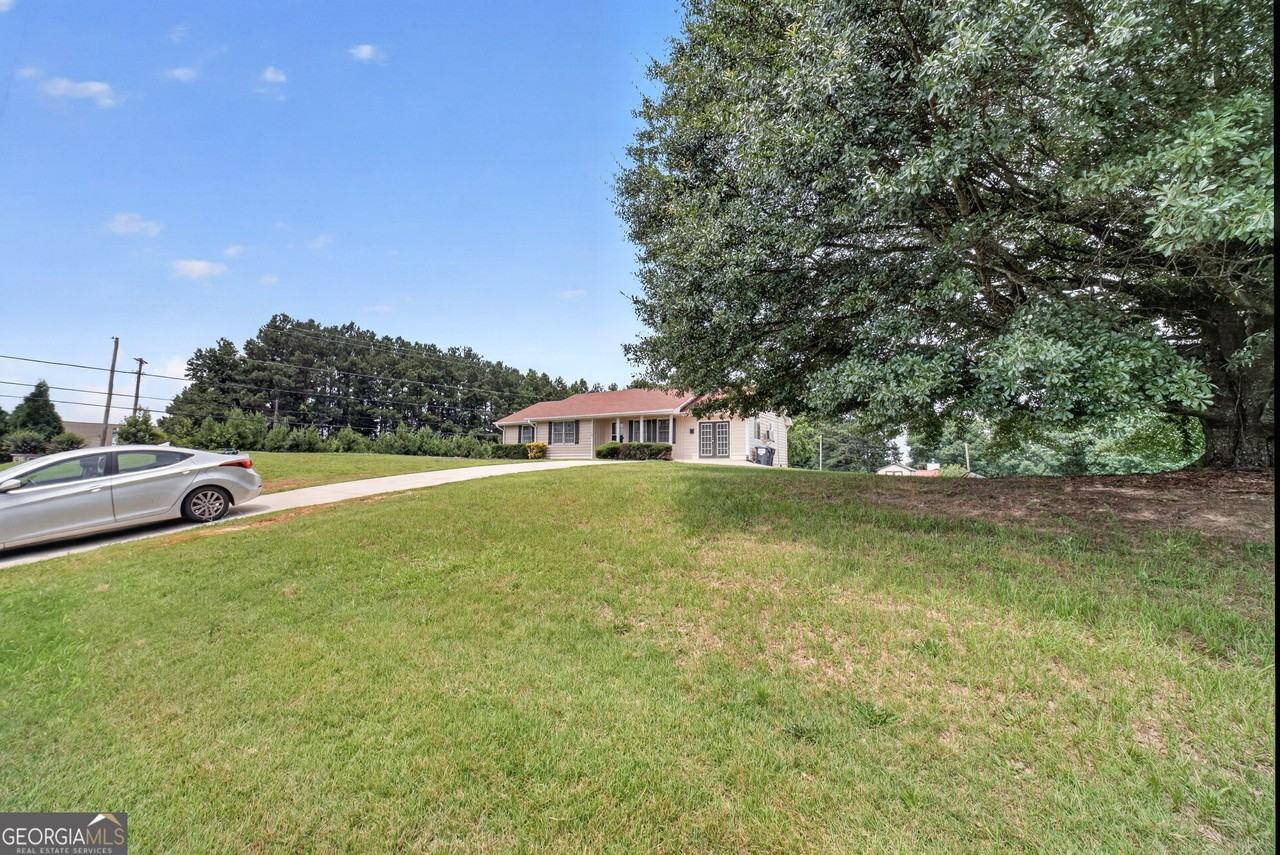 2591 Doc Hughes Rd - Photo 5 of 41