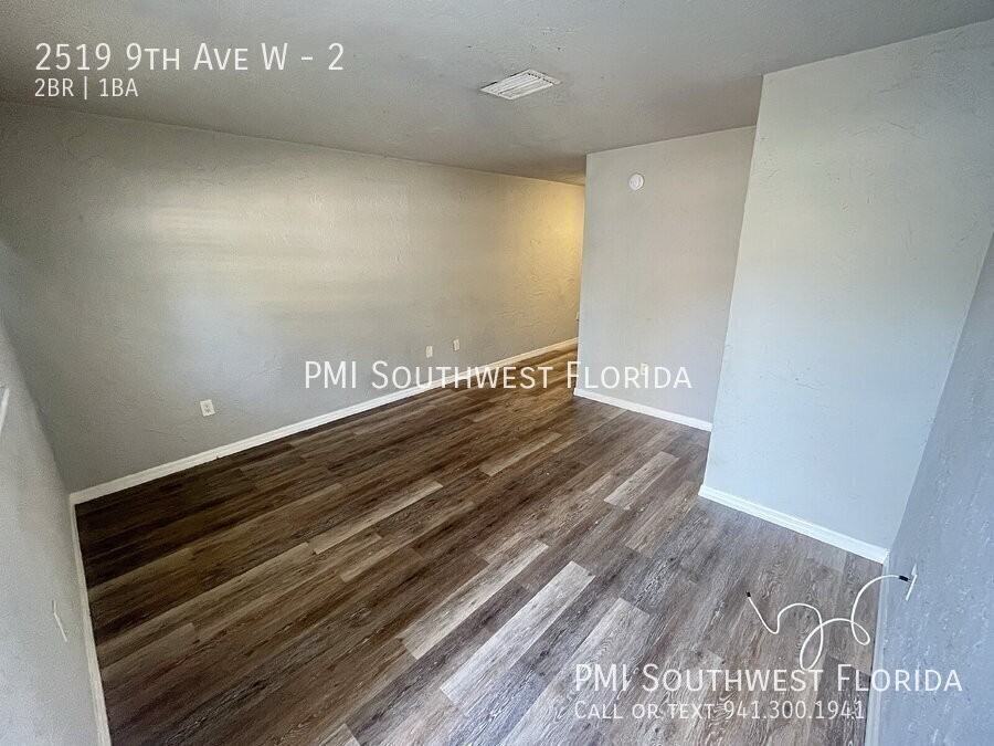 2519 9th Ave W #2 - Photo 2 of 12