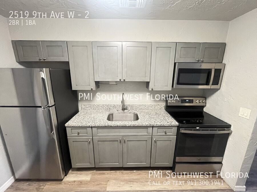 2519 9th Ave W #2 - Photo 4 of 12