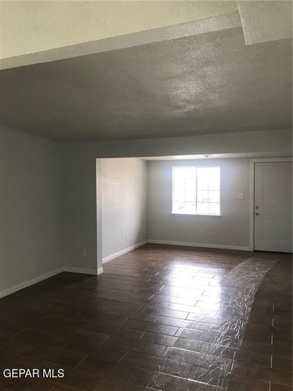 1246 Ranger St - Photo 2 of 10