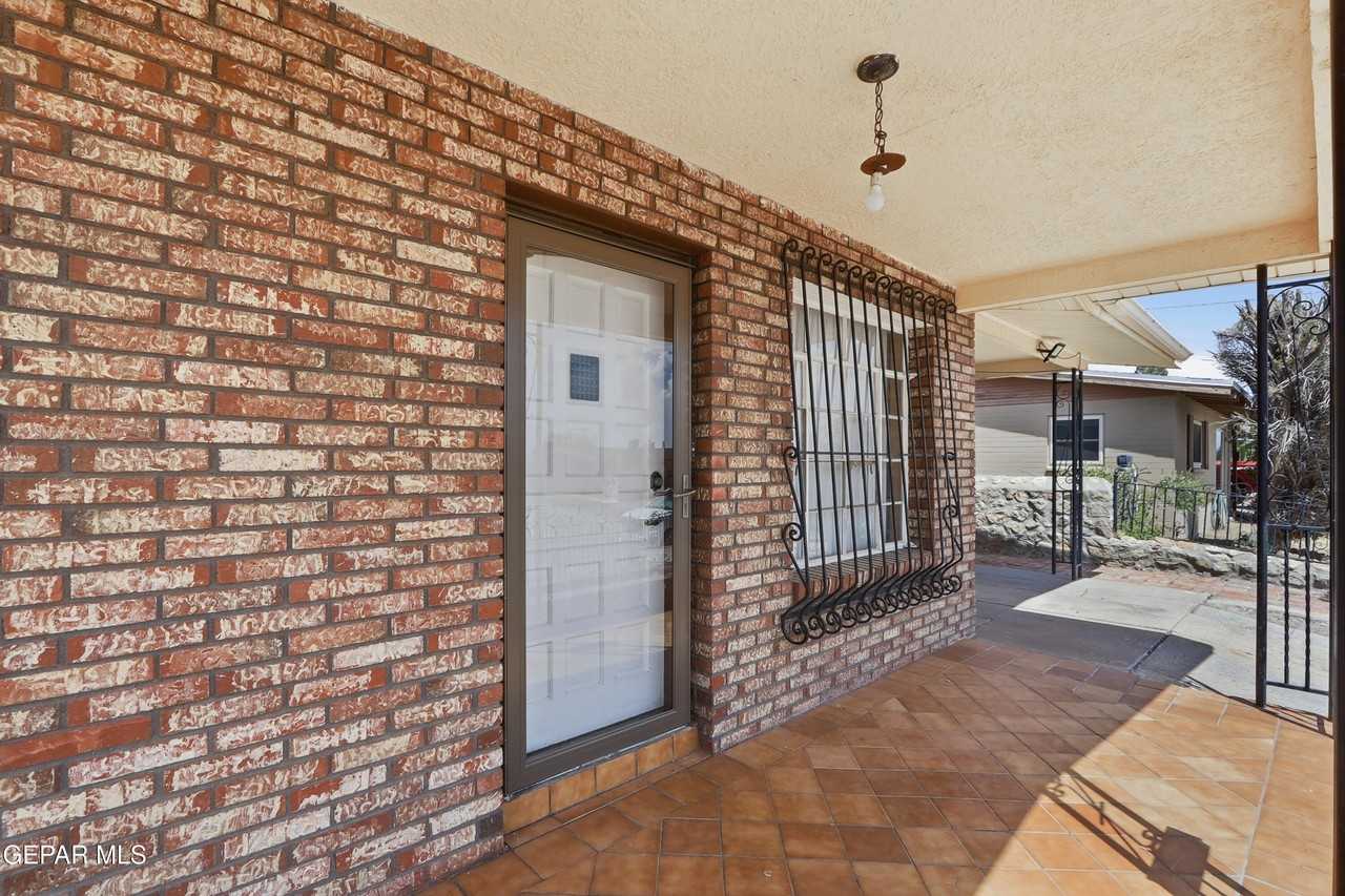 6115 Tesuque Dr - Photo 5 of 27