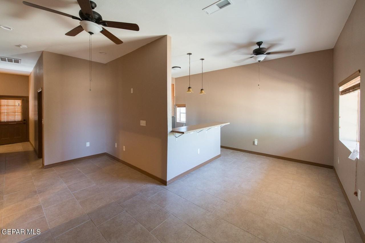 326 Coates Dr #B - Photo 4 of 27