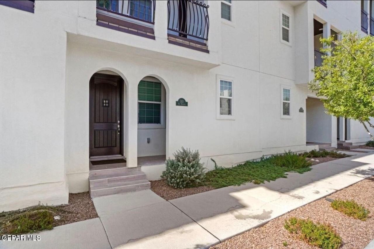 313 Vin Raliuga Ct - Photo 2 of 23