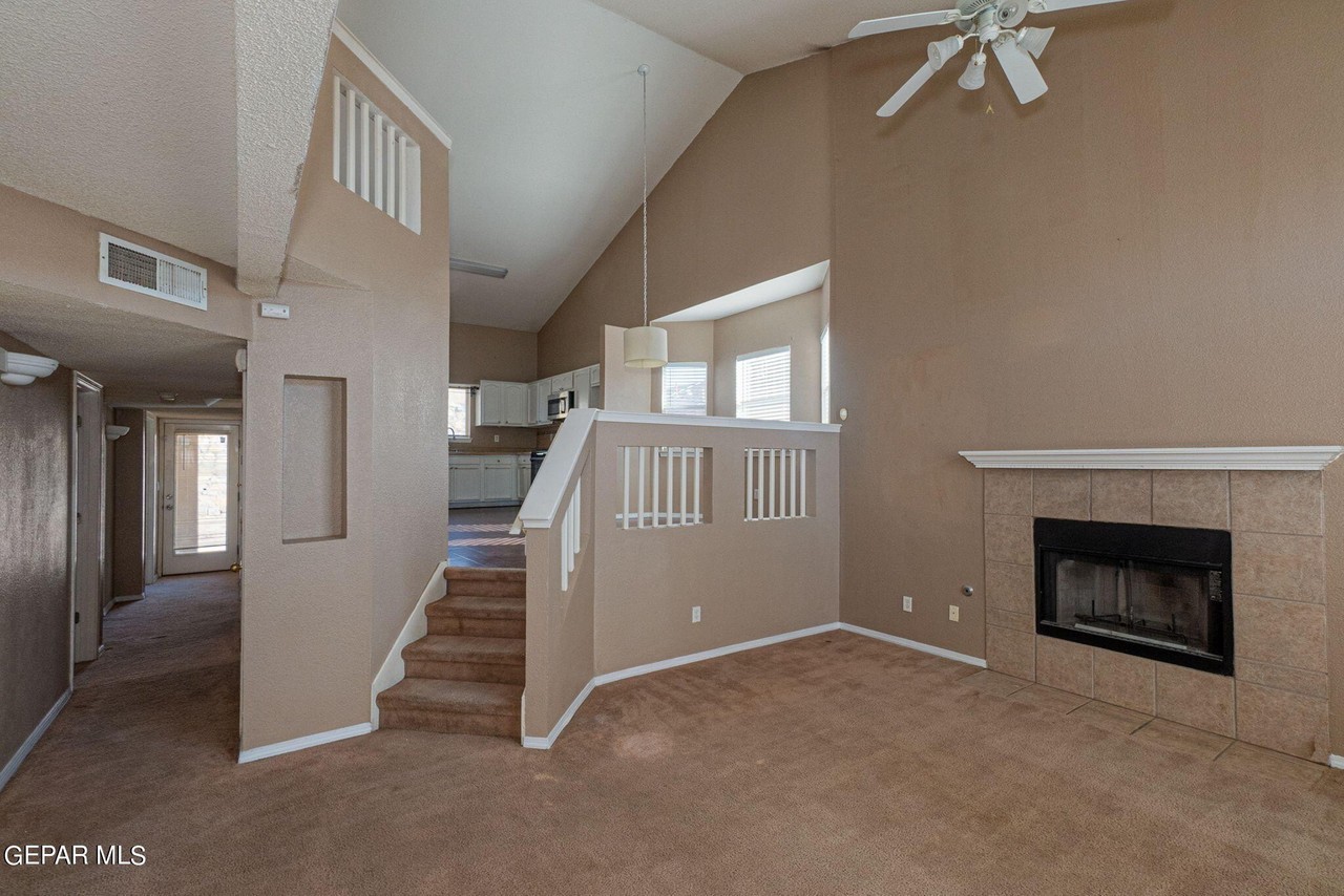 12177 Sun Arbor Pl - Photo 2 of 19