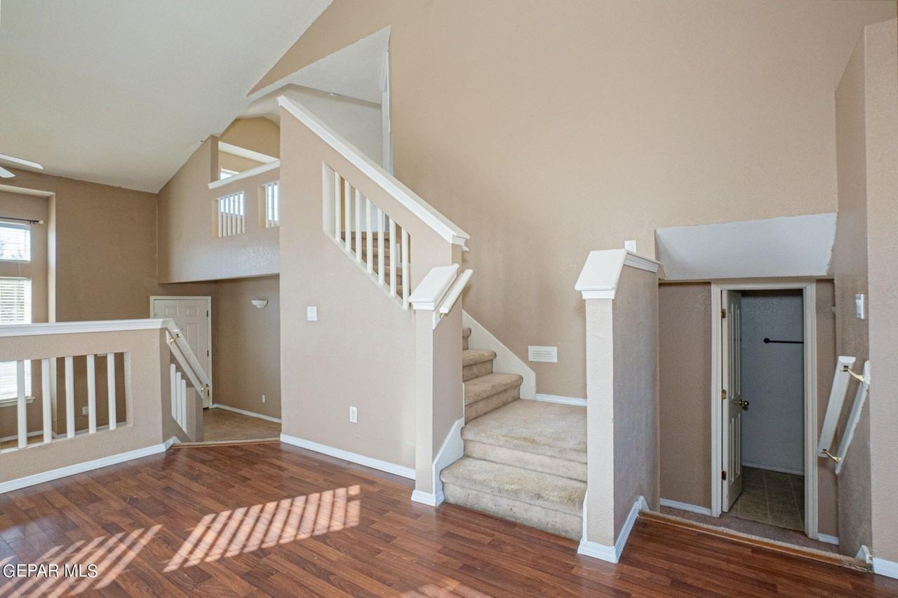 12177 Sun Arbor Pl - Photo 7 of 19