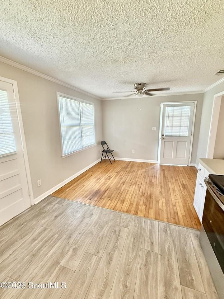 608 Linwood Dr - Photo 4 of 10