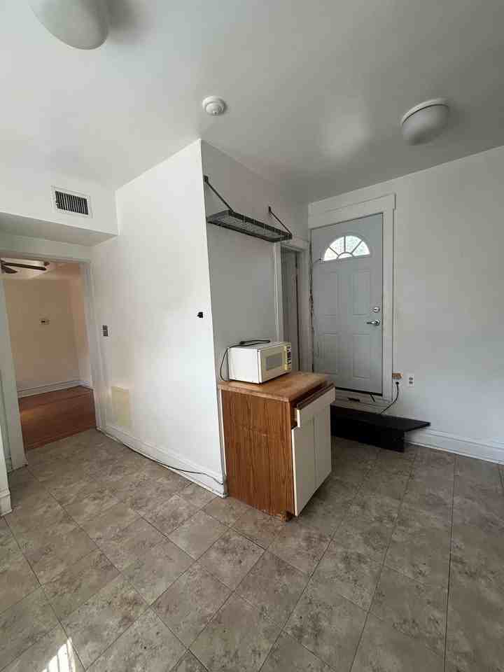 4157 N Damen Ave #2 - Photo 7 of 11
