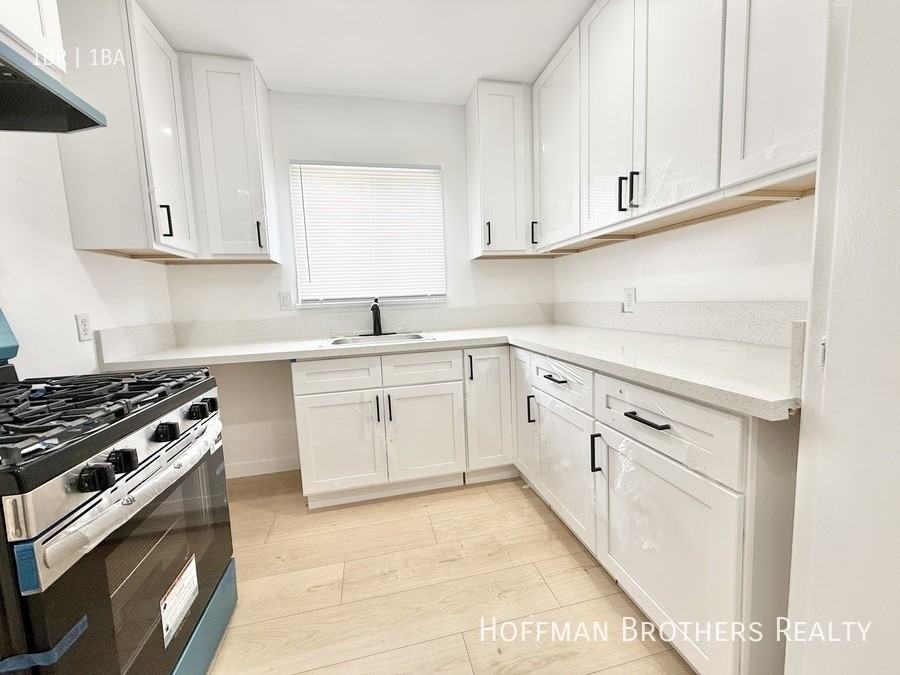 6083 Saturn St #6083