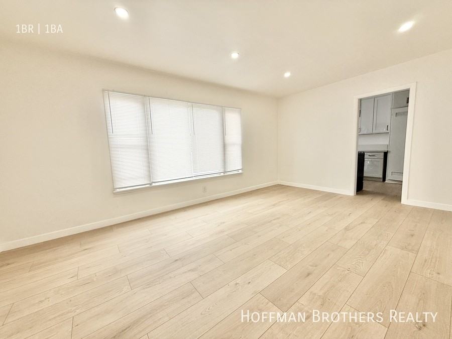 6083 Saturn St #6083 - Photo 3 of 7