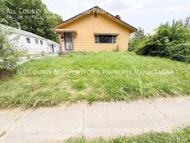 400 S Highland Ave - Photo 1 of 1