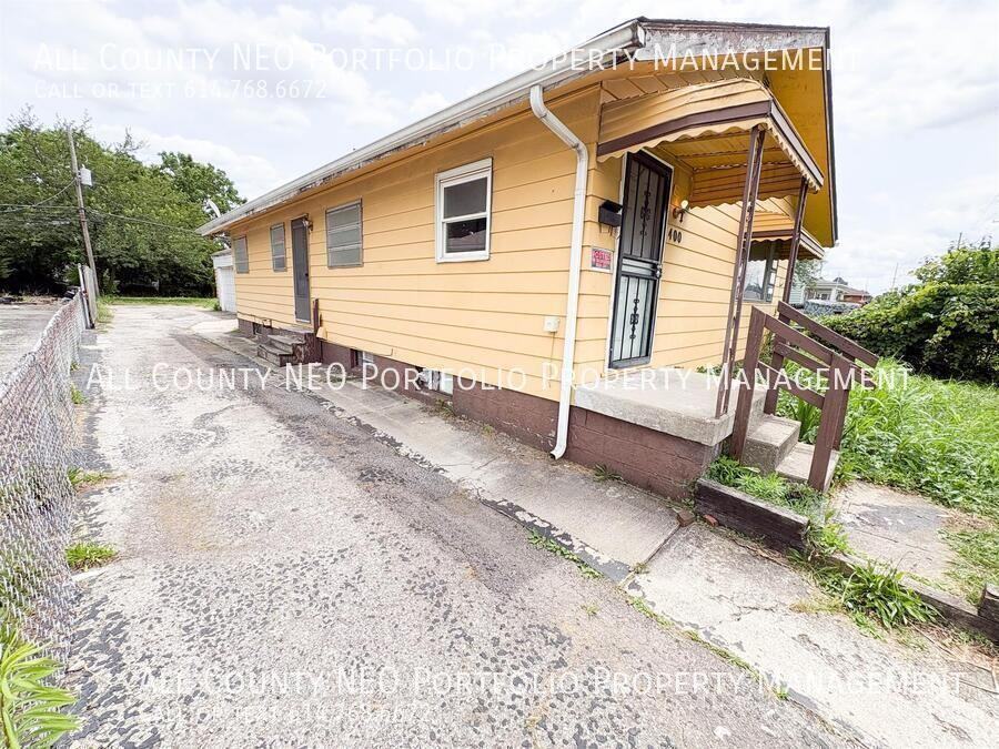 400 S Highland Ave - Photo 3 of 29