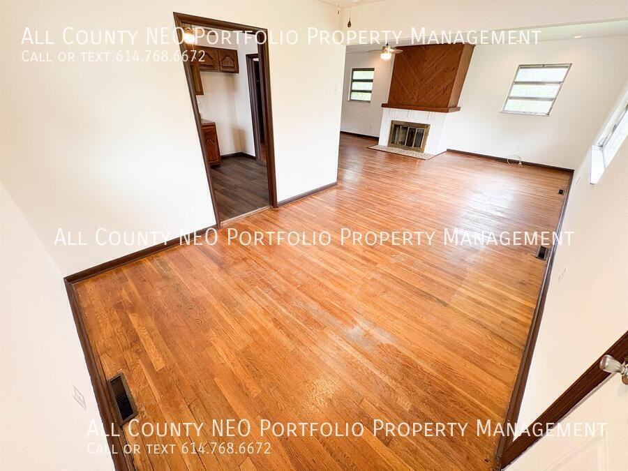 400 S Highland Ave - Photo 6 of 29